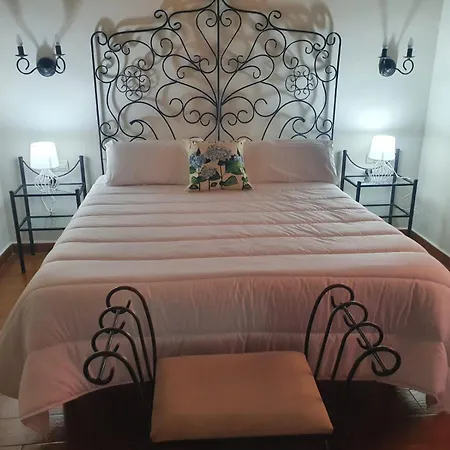 Complejo Rural Mimosas Del Nalon בית כפרי