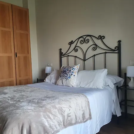 Complejo Rural Mimosas Del Nalon בית כפרי *